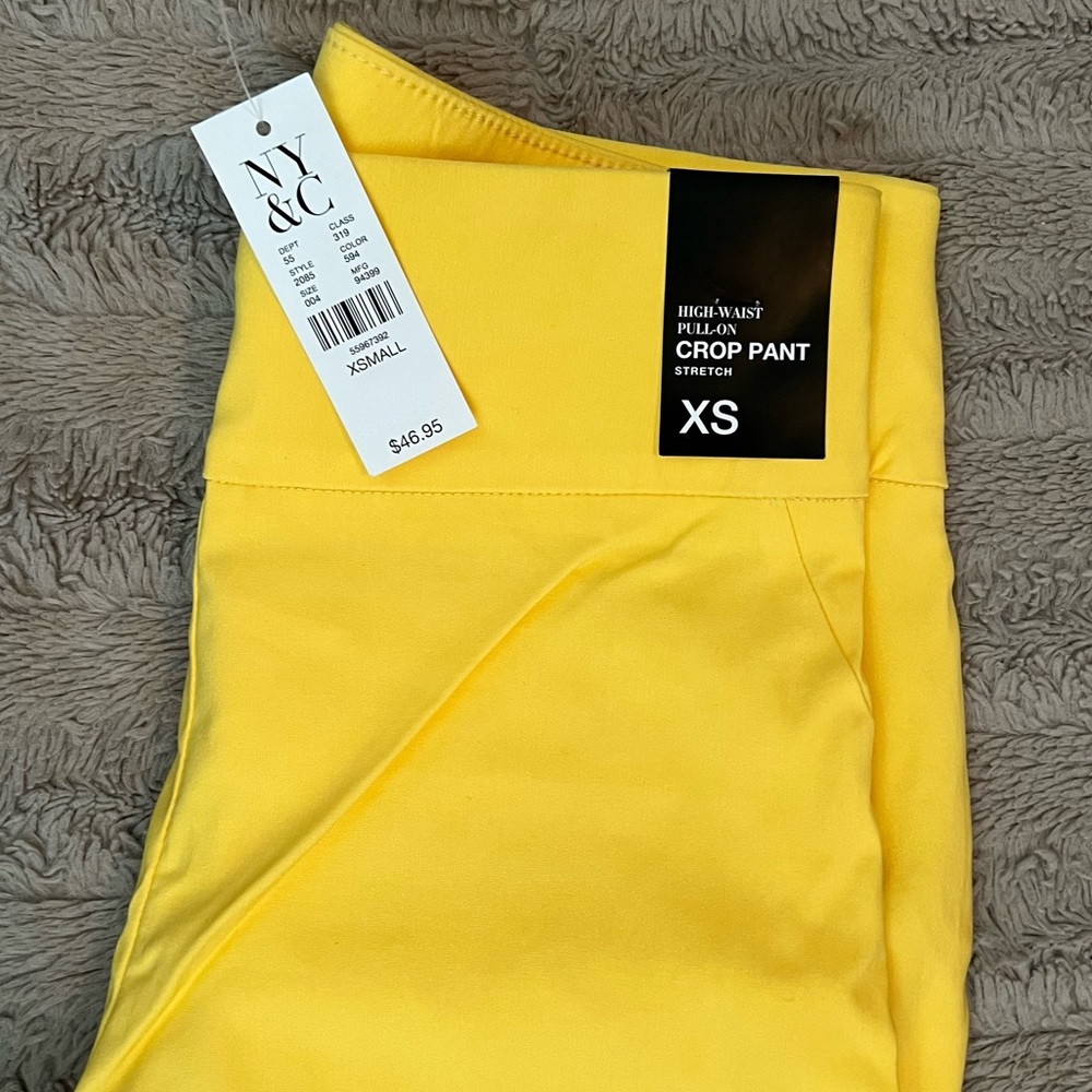 New York & Co Crop Pant High Waist Pull On 
Size XS Stretch - Yellow - NWT